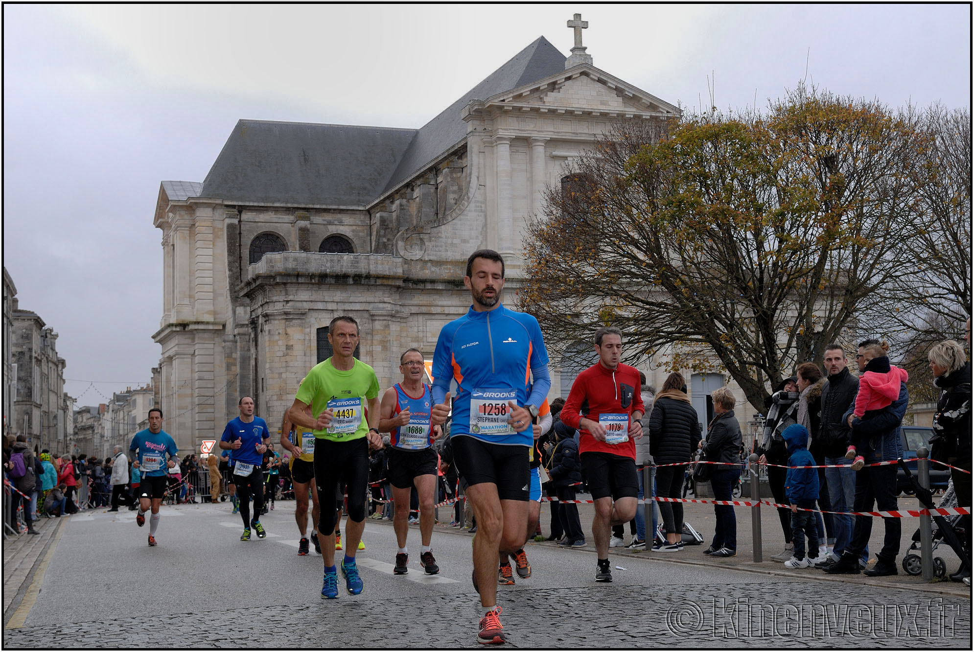 kinenveux_62_marathonlr2015.jpg - 25 ans du marathon de La Rochelle / Serge Vigot - Novembre 2015