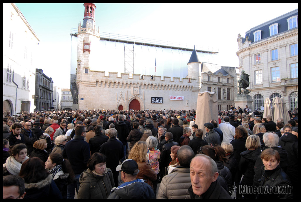 kinenveux_01_LaFranceDebout.jpg - Marche Républicaine Nationale – La Rochelle 11 Janvier 2015