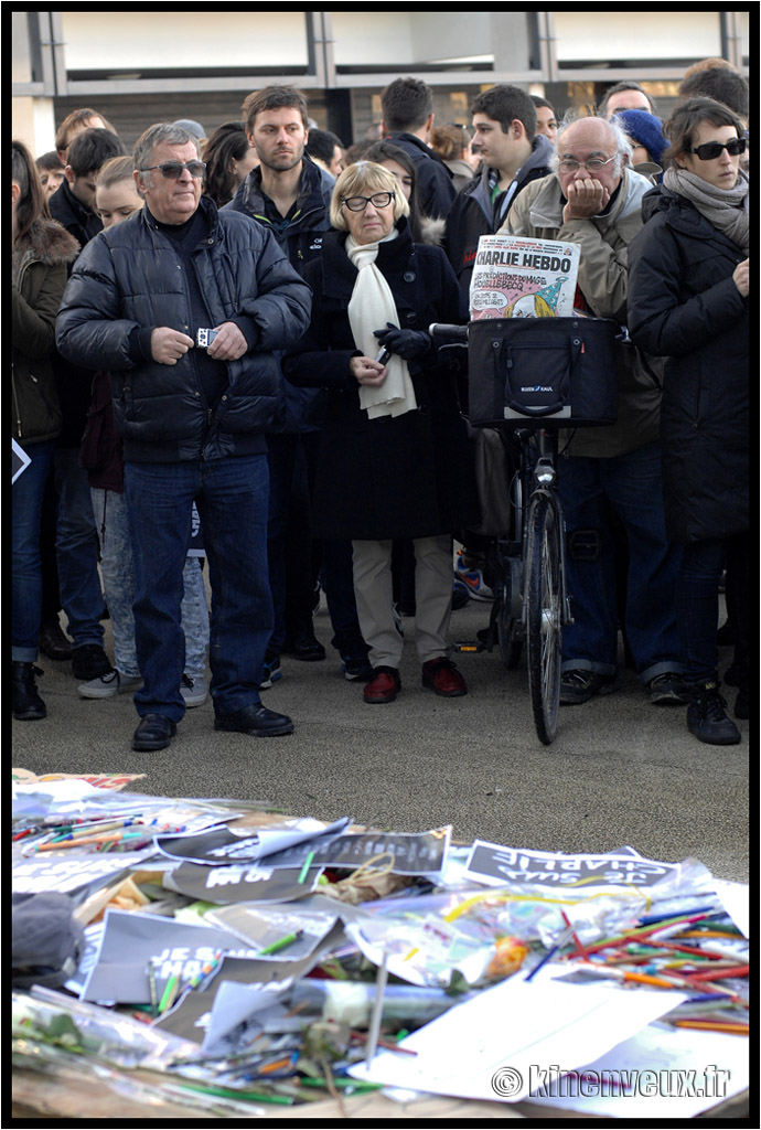 kinenveux_24_LaFranceDebout.jpg - Marche Républicaine Nationale – La Rochelle 11 Janvier 2015