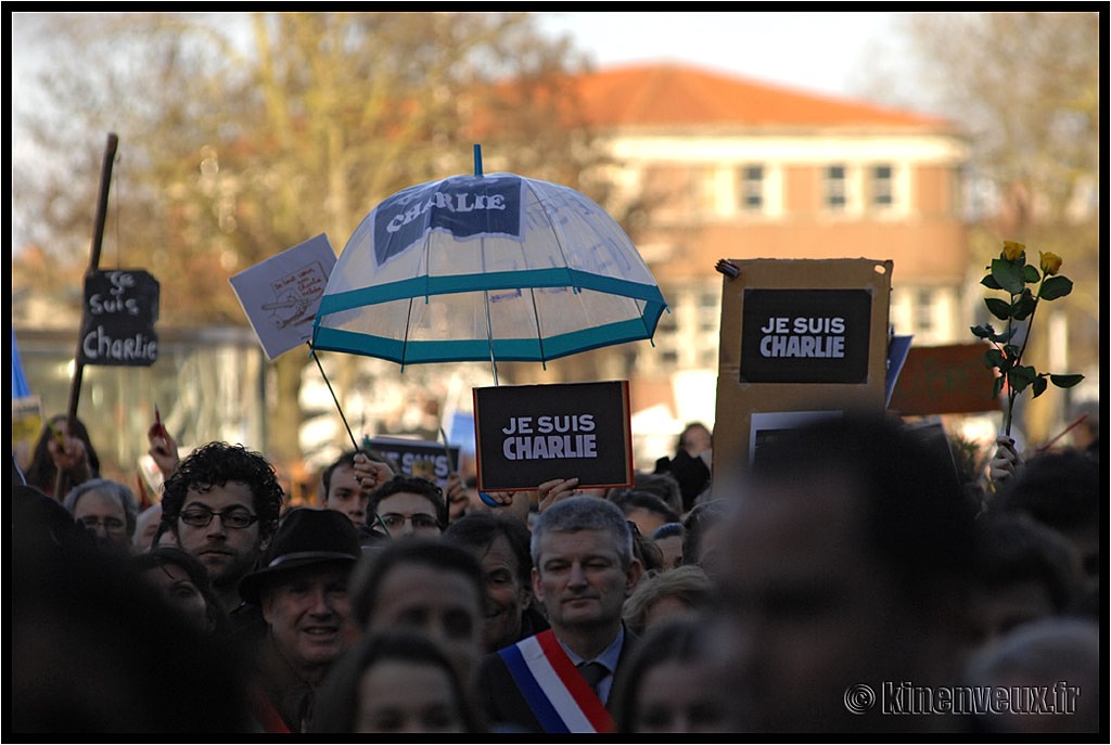 kinenveux_26_LaFranceDebout.jpg - Marche Républicaine Nationale – La Rochelle 11 Janvier 2015