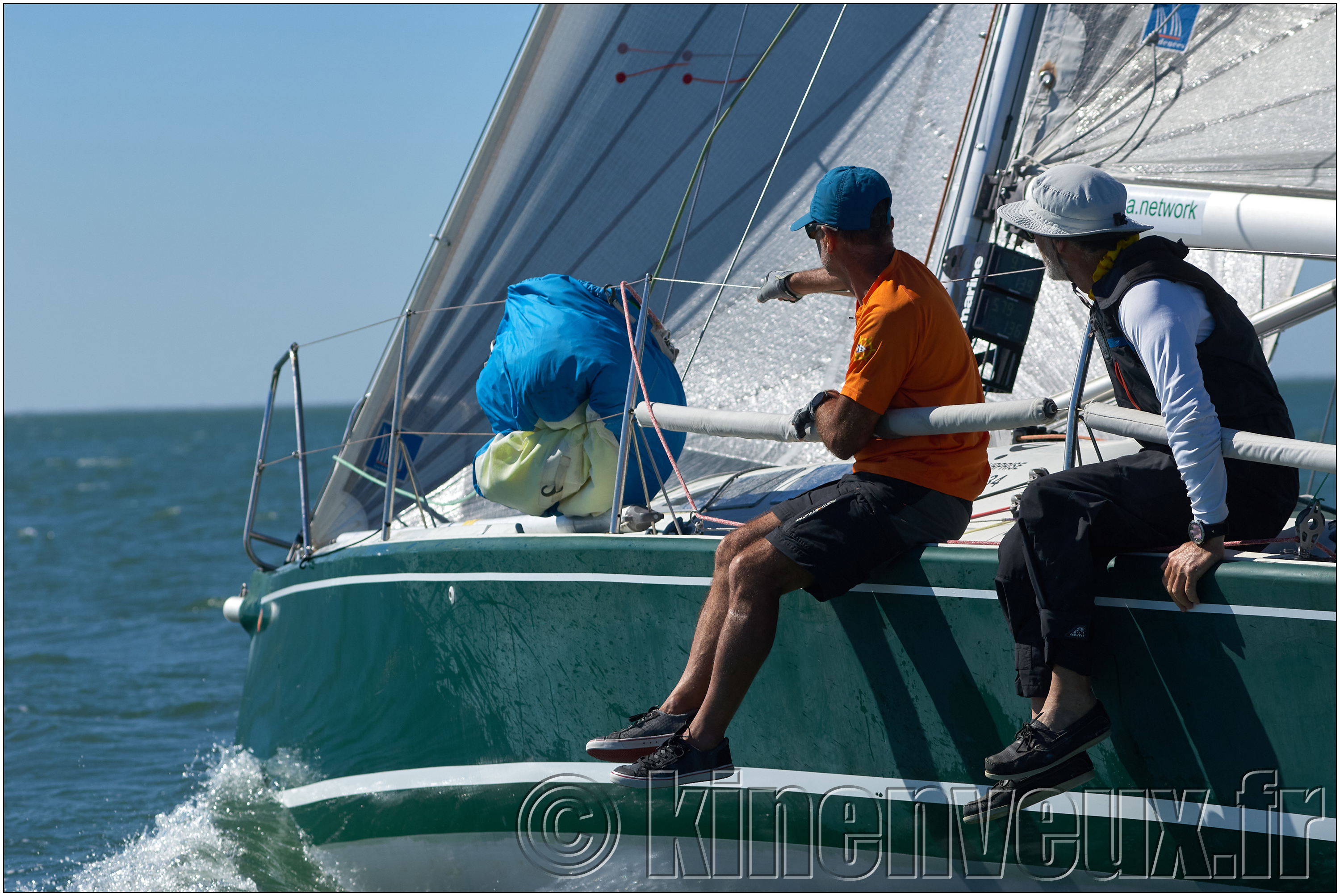 kinenveux_photographie_TourVoile17_096.jpg - samedi : les concurrents sur l'utilme parcous côtier [course 8] dans la Gironde