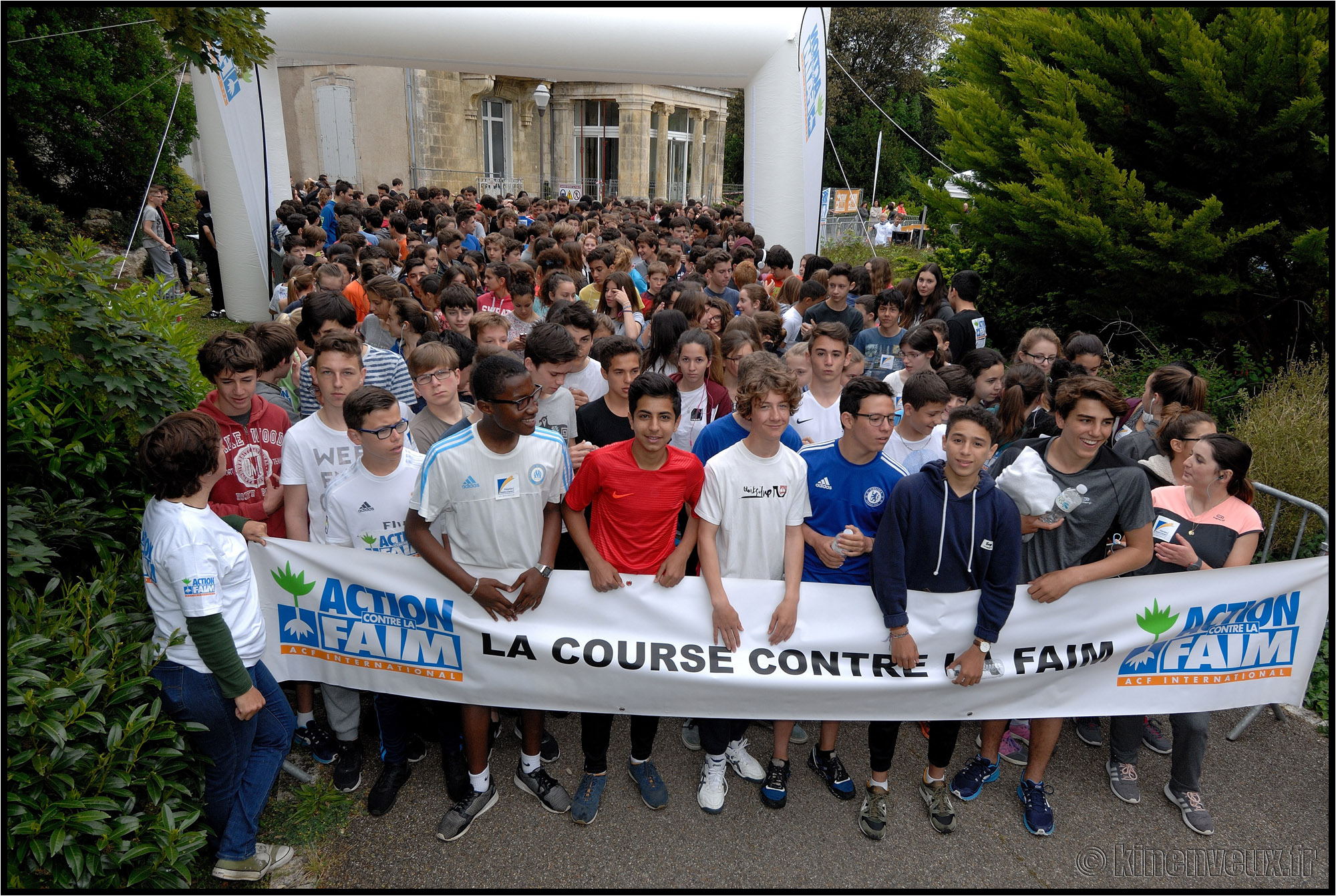 kinenveux_lr2016_05_actioncontrefaim.jpg - Course contre la Faim [ACF La Rochelle] / Collèges Missy et Fénelon - Parc Franck Delmas - 20 Mai 2016